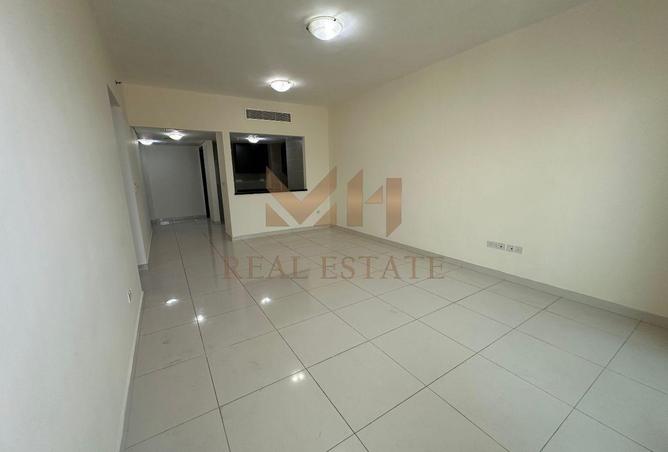 73111893 - Property Image 3