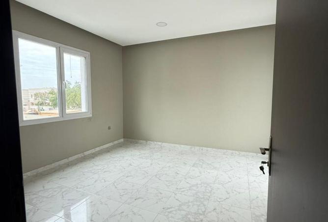 80270674 - Property Image 3