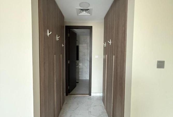 80270674 - Property Image 2