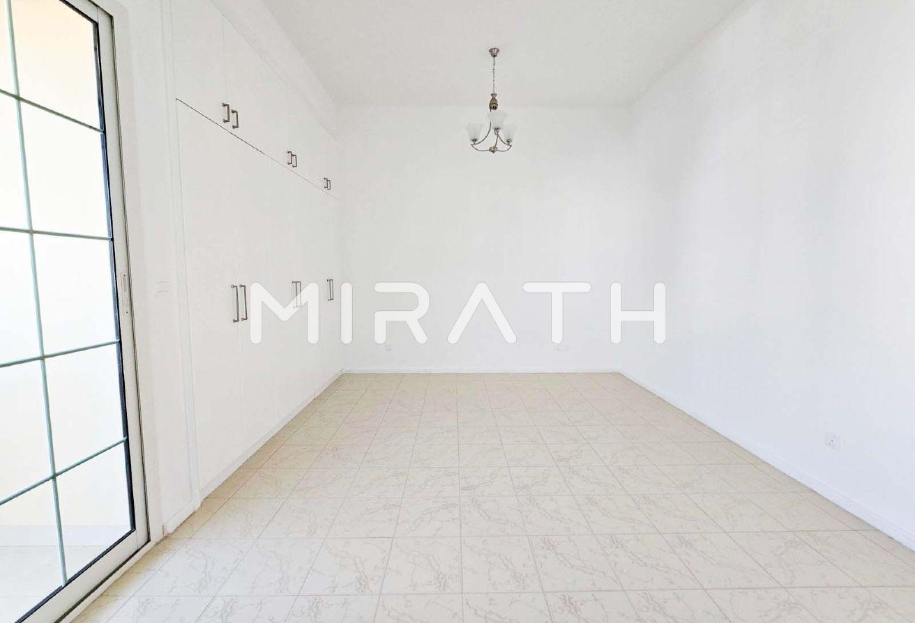Elegant 4BR | Fully Renovated | Shared Facilities photo 7