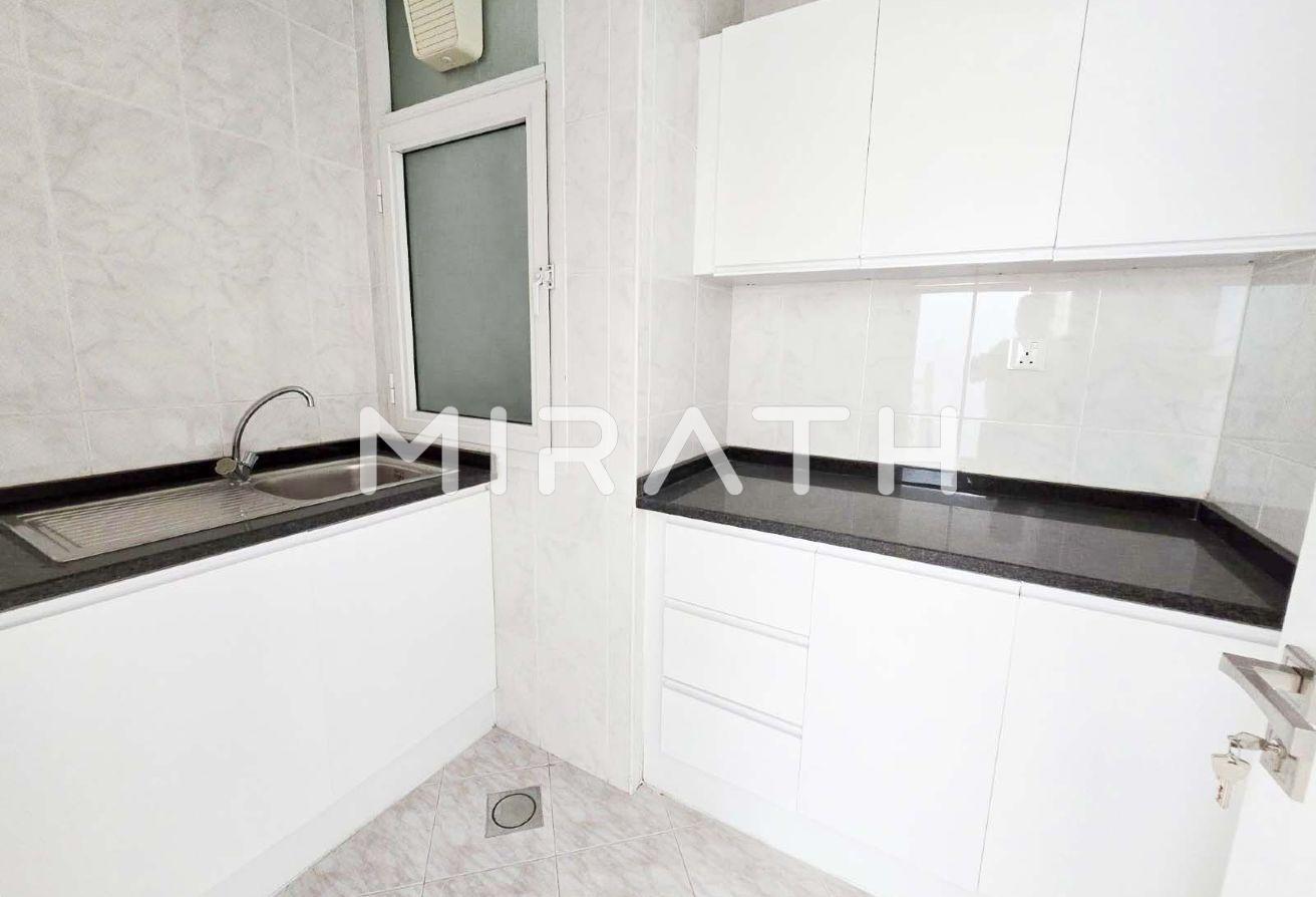 Elegant 4BR | Fully Renovated | Shared Facilities photo 11