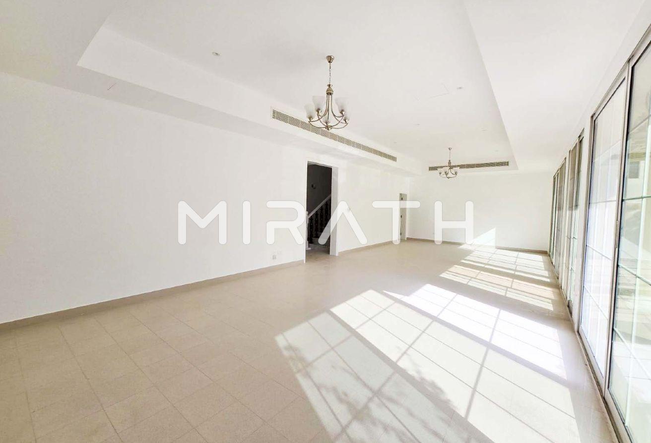 Elegant 4BR | Fully Renovated | Shared Facilities photo 5