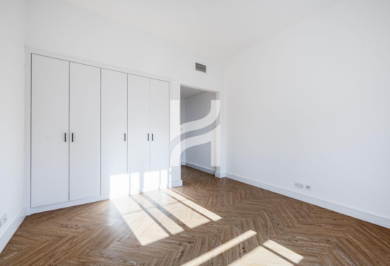 Vacant Now | Ready To Move In | Large Layout photo 6