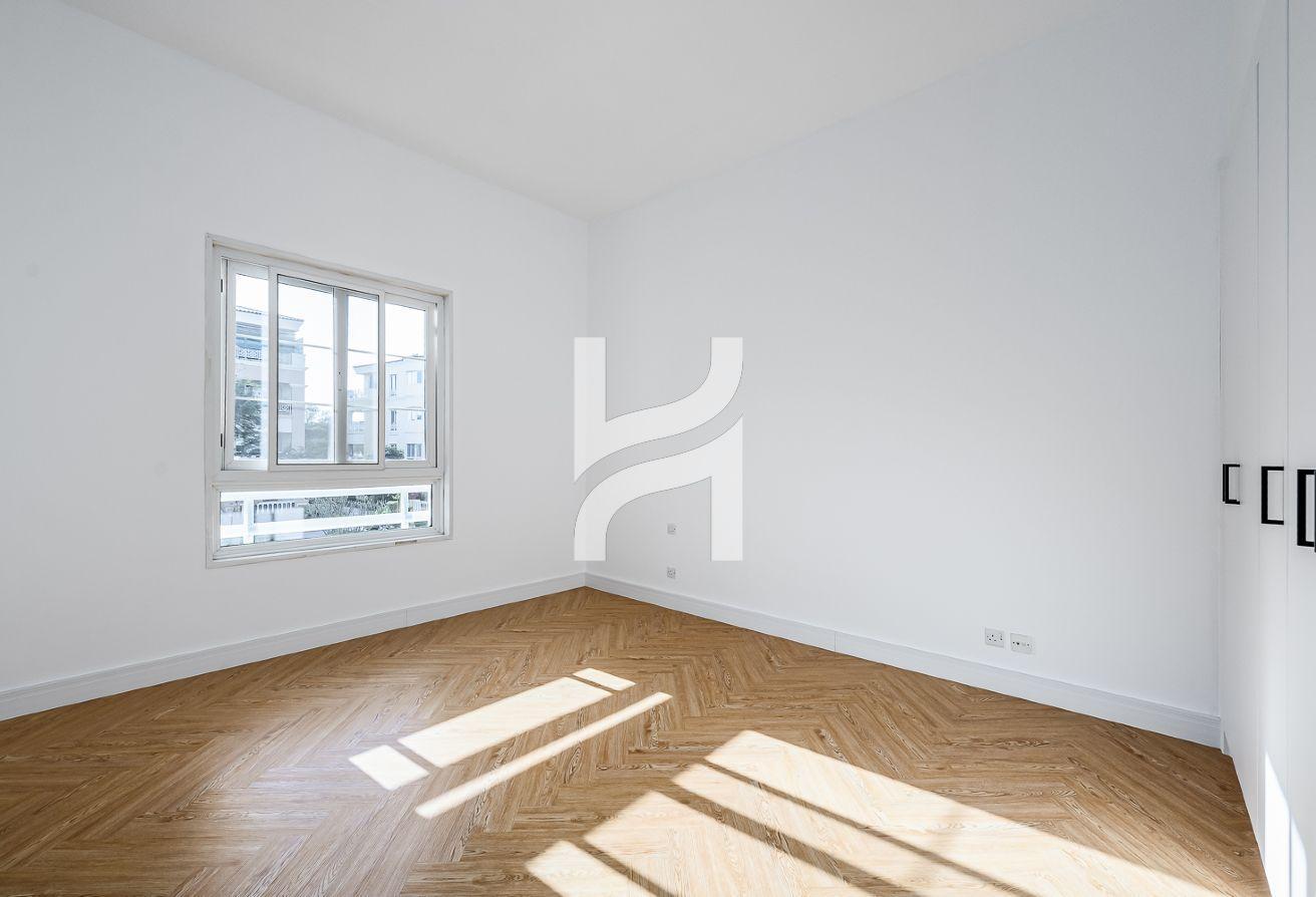 Vacant Now | Ready To Move In | Large Layout photo 5