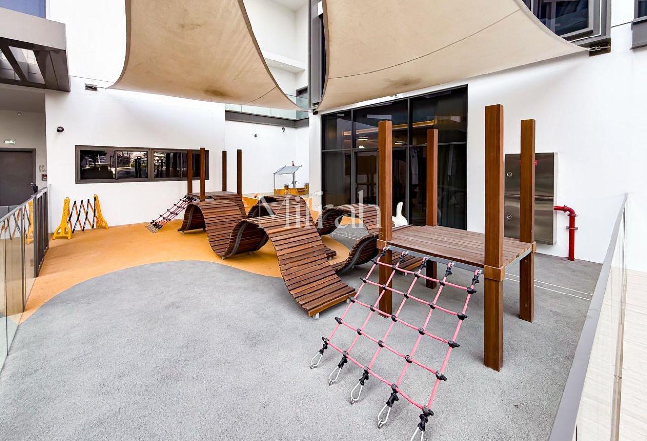 Unfurnished Studio | Laundry Room| Spacious Layout photo 24
