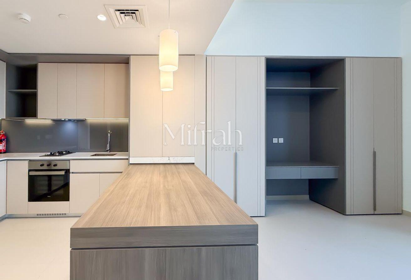 Unfurnished Studio | Laundry Room| Spacious Layout photo 12