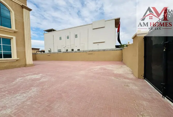 156003971 - Property Image 2