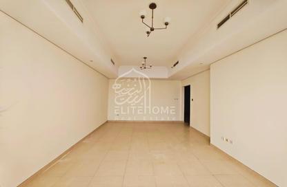 Apartment - 3 Bedrooms - 3 Bathrooms for sale in Al Khan - Sharjah