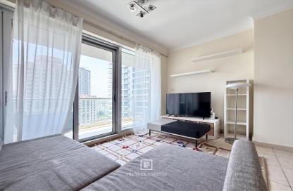 Apartment - 1 Bedroom - 2 Bathrooms for rent in The Fairways - The Views - Dubai