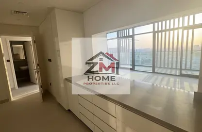 Apartment - 3 Bedrooms - 4 Bathrooms for rent in Vida 2 - Vida Residences - Aljada - Sharjah