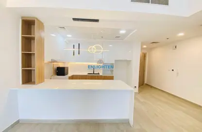 Apartment - 1 Bedroom - 2 Bathrooms for rent in The East Crest by Meteora - District 17 - Jumeirah Village Circle - Dubai