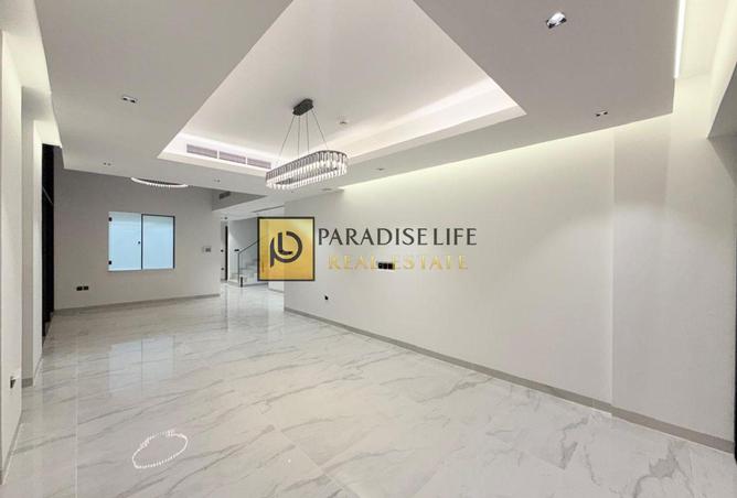 4 BEDROOMS ALL MASTERS 1 BEDROOMS GROUND FLOOR