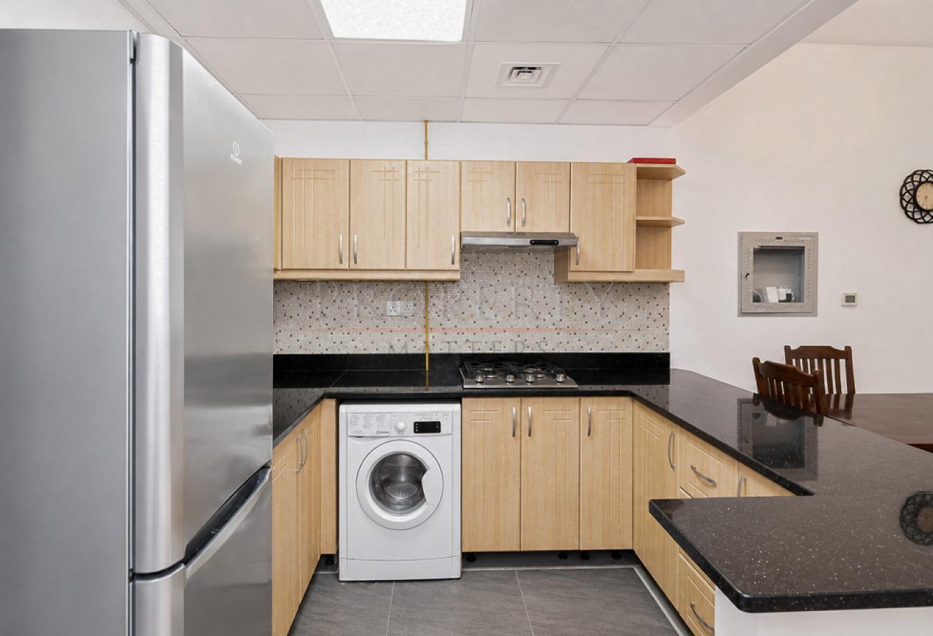 SPACIOUS | FURNISHED | PRIME LOCATION photo 6