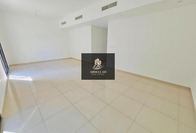 82793500 - Property Image 3