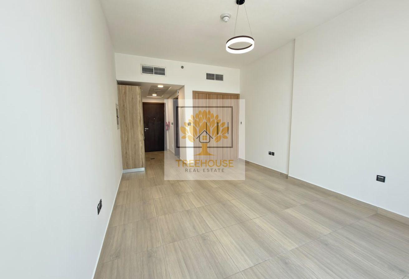 ELEGANT STUDIO| MODERN AMENITIES| 4 CHEQUES photo 4