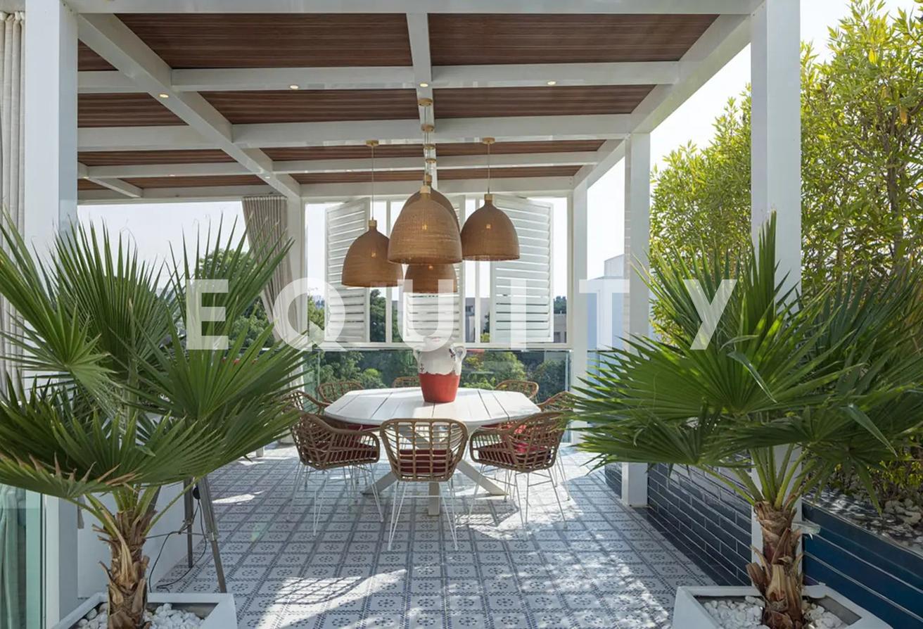 Upgraded | Top-Floor Master Suite | Corner Plot photo 11