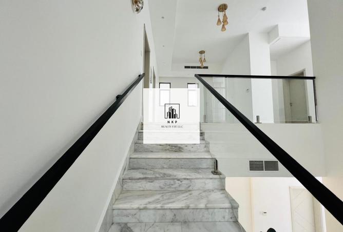 128811407 - Property Image 2