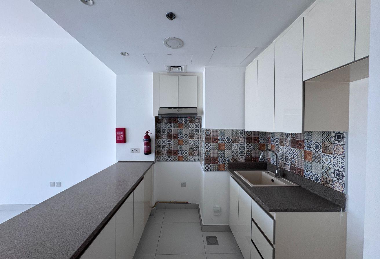 Spacious 1BR | 771 Sqft | AED 60K | Gym , Pool photo 5