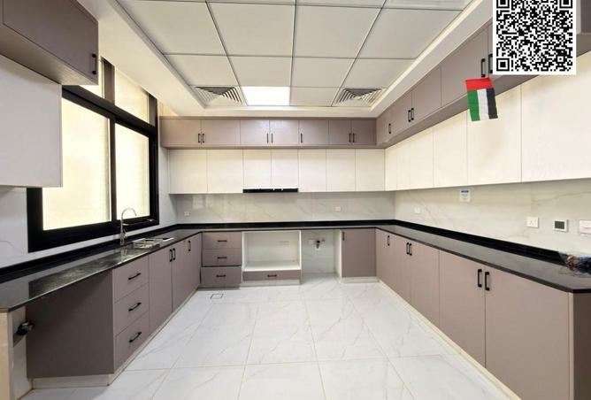 90493987 - Property Image 3