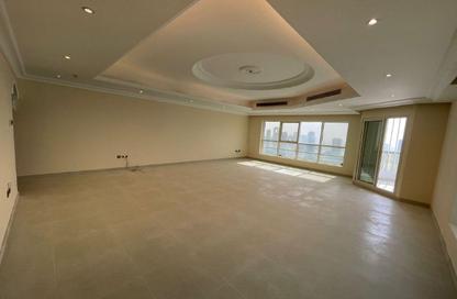 Apartment - 3 Bedrooms - 4 Bathrooms for rent in Al Khan Corniche - Al Khan - Sharjah