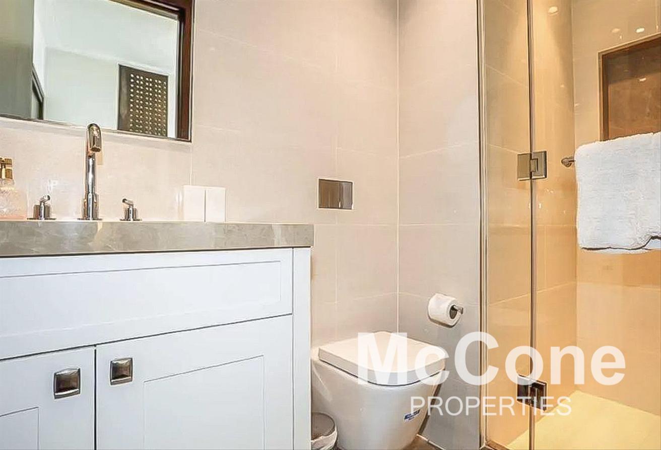 Full Burj Khalifa View | Fully Furnished | Vacant photo 16