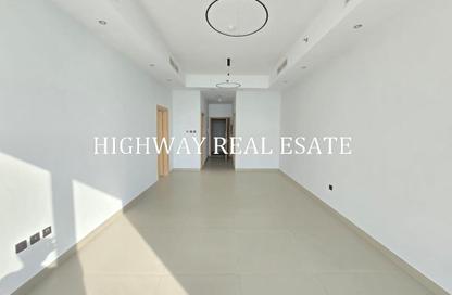 Apartment - 1 Bedroom - 2 Bathrooms for rent in La Plage Tower - Al Mamzar - Sharjah - Sharjah