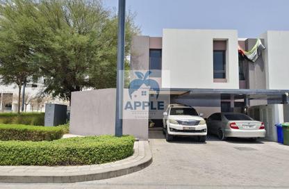 Townhouse - 3 - 4 for rent in Sarab 2 - Aljada - Sharjah