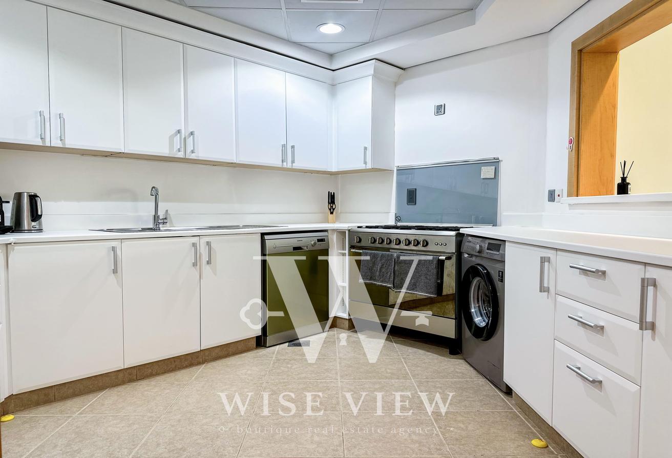 Palm Jumeirah Living | 2BR+Maid | Balcony photo 8