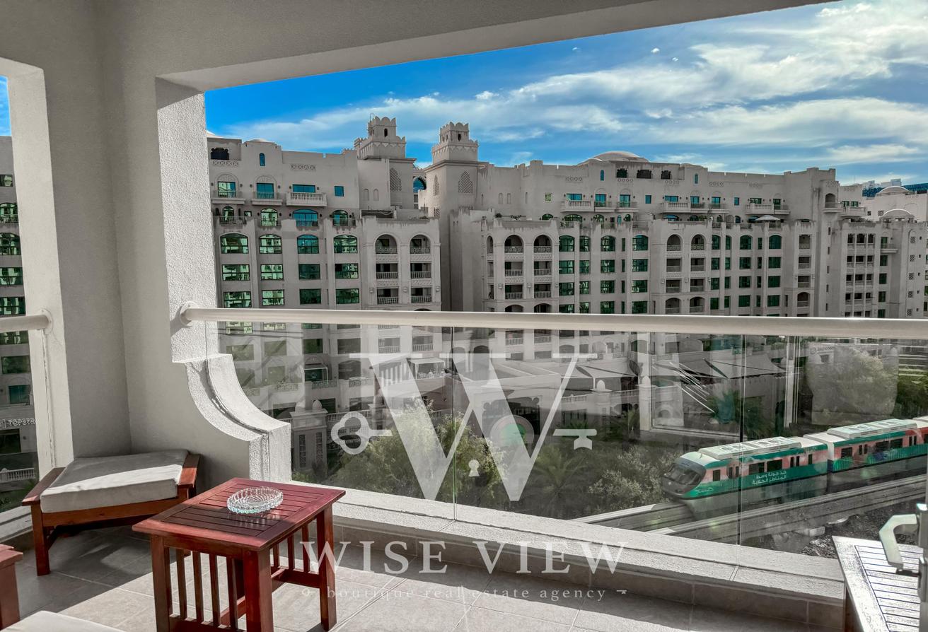 Palm Jumeirah Living | 2BR+Maid | Balcony photo 3