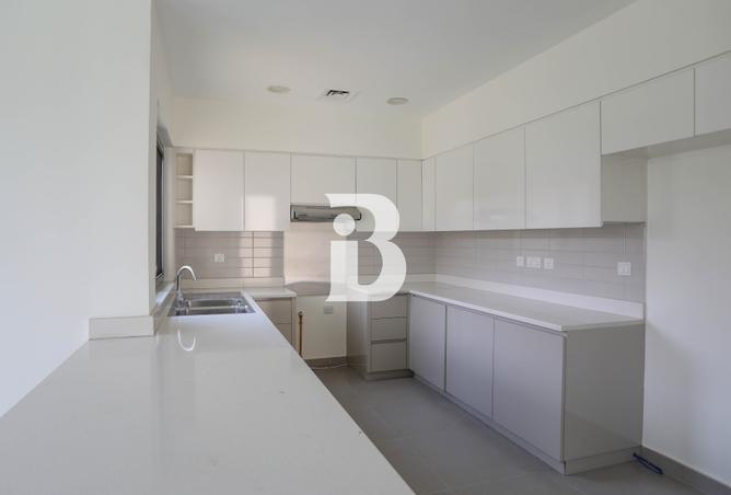 Family Villa · Garden Views · Vacant — photo 4