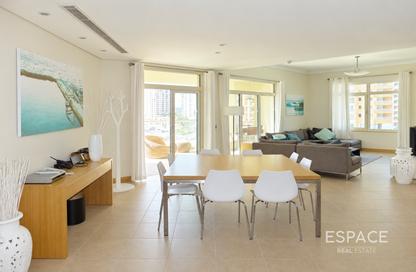 Apartment - 3 - 3 for rent in Al Das - Shoreline Apartments - Palm Jumeirah - Dubai
