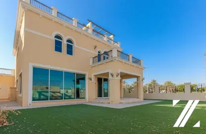 Villa - 4 Bedrooms - 4 Bathrooms for sale in Jumeirah Park - Dubai Villa - 4 Bedrooms - 4 Bathrooms for sale in Jumeirah Park - Dubai