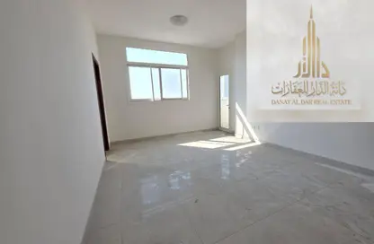 Apartment - 2 Bedrooms - 4 Bathrooms for rent in Al Rumailah building - Al Rumailah 2 - Al Rumaila - Ajman