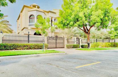 Villa - 7+ - 7+ for rent in Sector E - Emirates Hills - Dubai