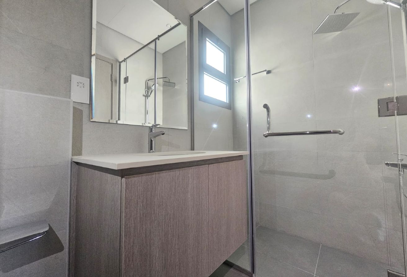 Elegant 3-Bedroom Villa| Mina Al Arab