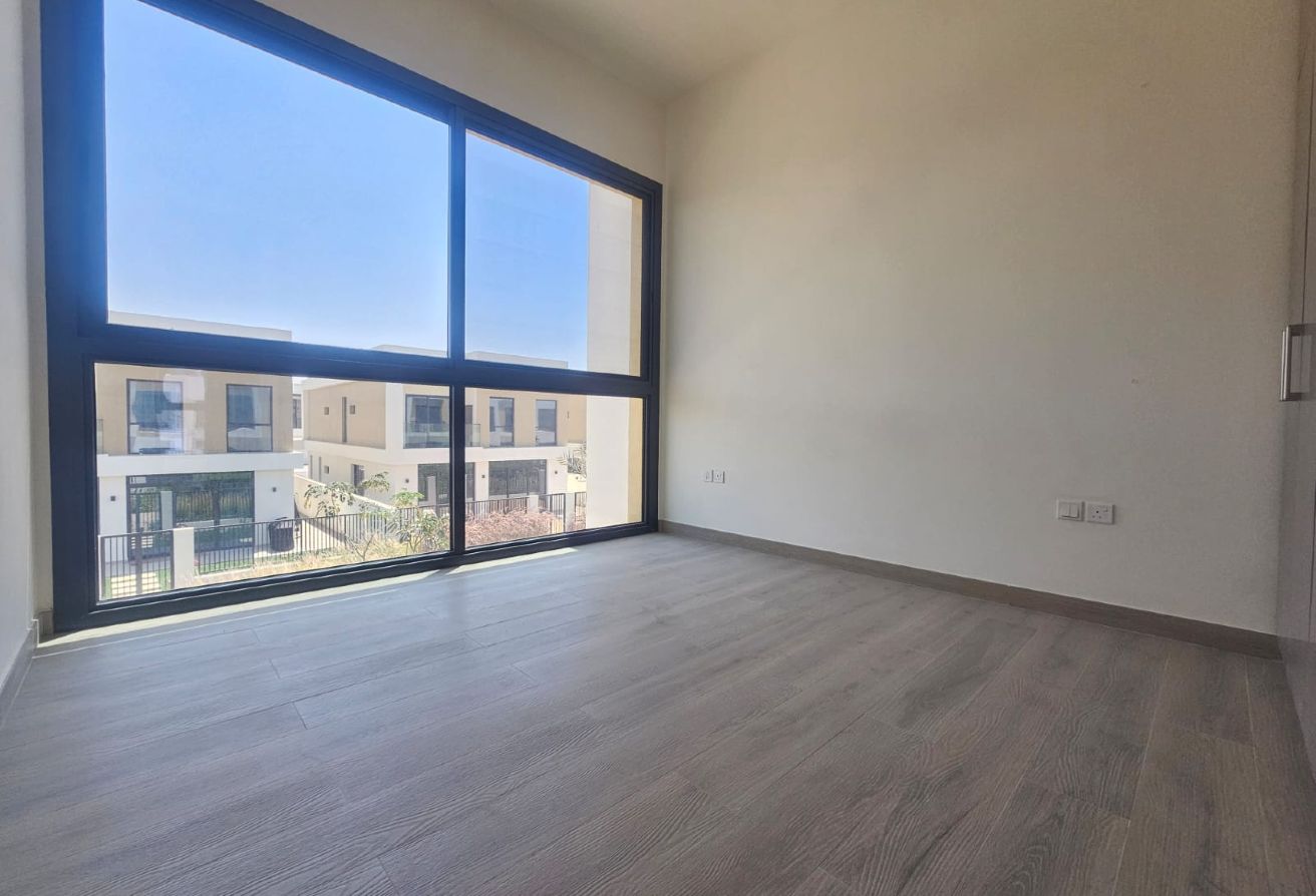 Elegant 3-Bedroom Villa| Mina Al Arab