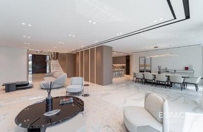 Villa - 5 Bedrooms - 6 Bathrooms for sale in Garden Homes Frond C - Garden Homes - Palm Jumeirah - Dubai