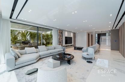 Villa - 5 Bedrooms - 6 Bathrooms for sale in Garden Homes Frond C - Garden Homes - Palm Jumeirah - Dubai