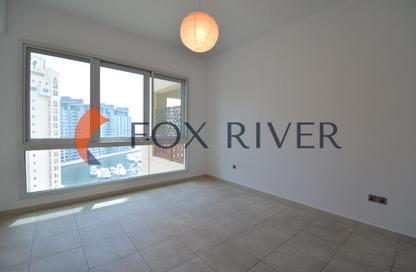 Apartment - 2 Bedrooms - 3 Bathrooms for rent in Marina Residences 2 - Marina Residences - Palm Jumeirah - Dubai