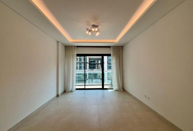 LOW FLOOR | SPACIOUS 1 BR | COMMUNITY VIEW photo 3