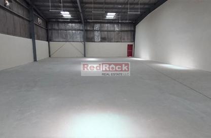 Warehouse - Studio - 2 for rent in Dubai Investment Park 1 (DIP 1) - Dubai Investment Park (DIP) - Dubai