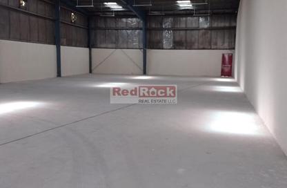 Warehouse - Studio - 2 for rent in Dubai Investment Park 1 (DIP 1) - Dubai Investment Park (DIP) - Dubai