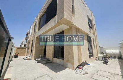 Villa - 5 - 6 for sale in Hoshi 1 - Hoshi - Al Badie - Sharjah