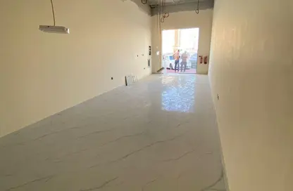 متجر - استوديو - 1 حمام للايجار في الجرف 3 - الجرف - عجمان وسط المدينة - عجمان