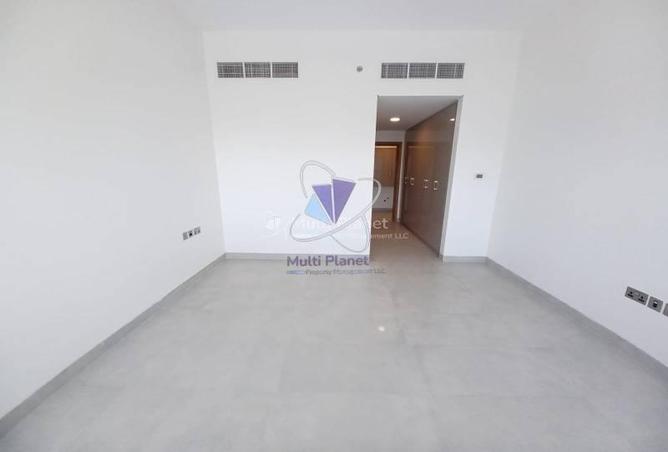 80702552 - Property Image 3