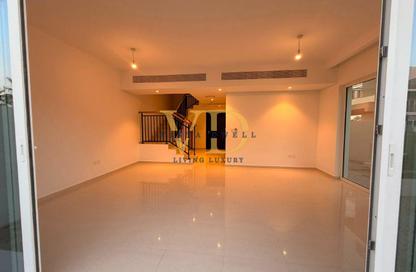 Townhouse - 4 - 4 for rent in Camelia - Damac Hills 2 - Dubai Townhouse - 4 - 4 for rent in Camelia - Damac Hills 2 - Dubai