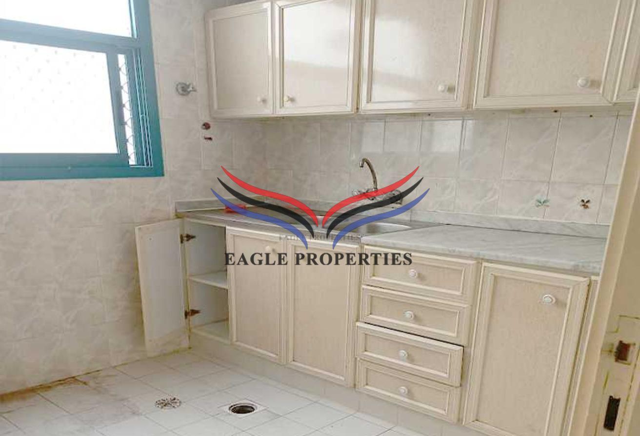 Elegant Unit | Near Pond Park | Balcony photo 8