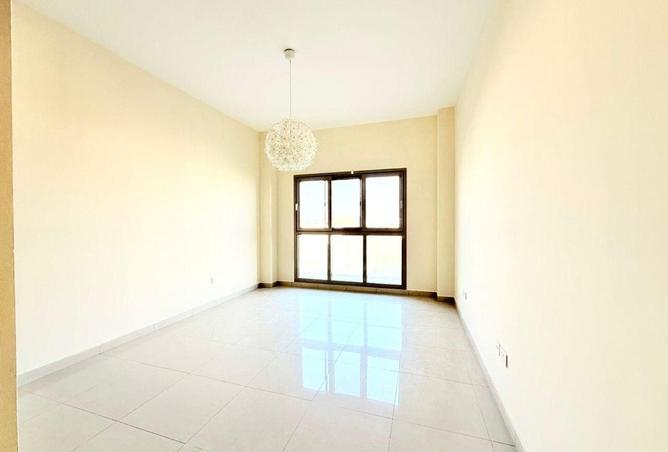 83669855 - Property Image 3
