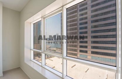 Apartment - 3 Bedrooms - 4 Bathrooms for rent in Robot Park Tower - Al Khan - Sharjah