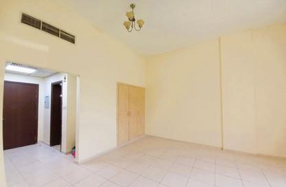 Apartment - Studio - 1 for rent in Building U02 - Italy Cluster - International City - Dubai